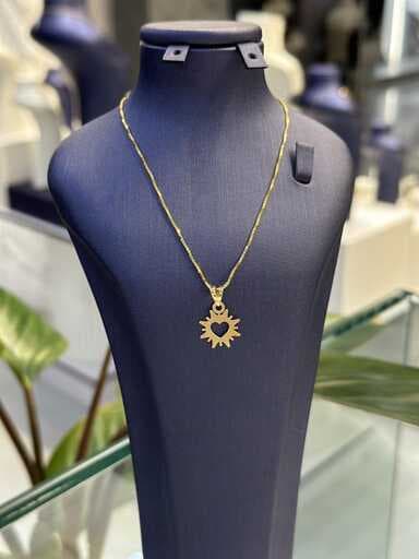 پلاک طلا زنانه قلب درخشان