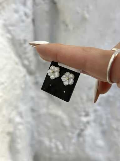 گوشواره طلا کادویی گل شقایق صدفی