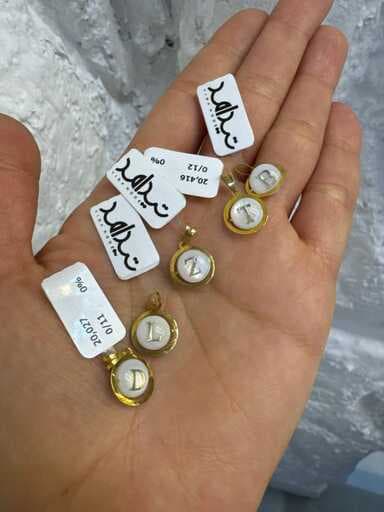 پلاک طلا صدفی حرف Z